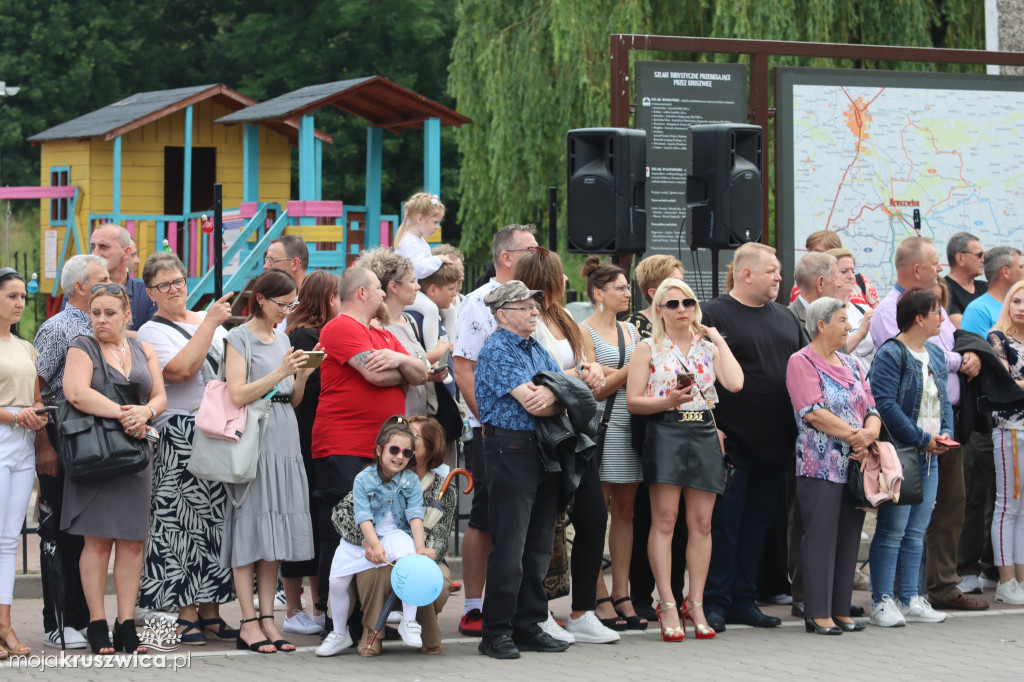  Uroczyste ślubowanie uczniów Zespołu Szkół w Kruszwicy. Zobaczcie to na zdjęciach