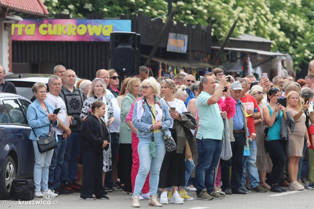  Uroczyste ślubowanie uczniów Zespołu Szkół w Kruszwicy. Zobaczcie to na zdjęciach