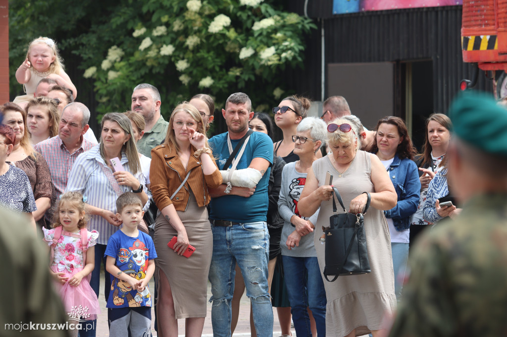  Uroczyste ślubowanie uczniów Zespołu Szkół w Kruszwicy. Zobaczcie to na zdjęciach