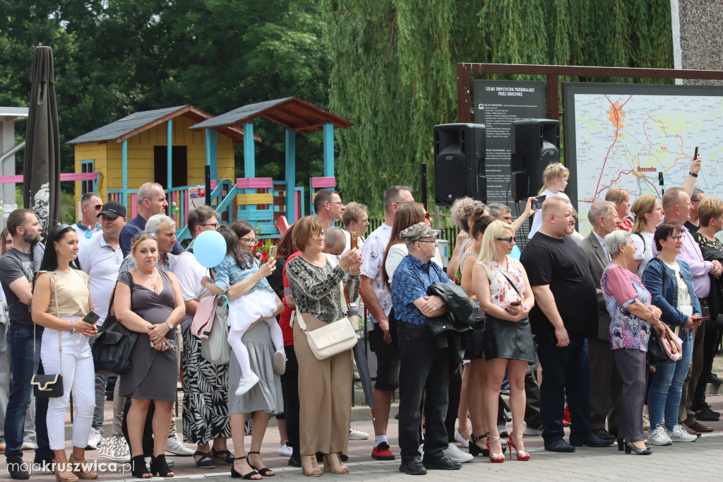  Uroczyste ślubowanie uczniów Zespołu Szkół w Kruszwicy. Zobaczcie to na zdjęciach