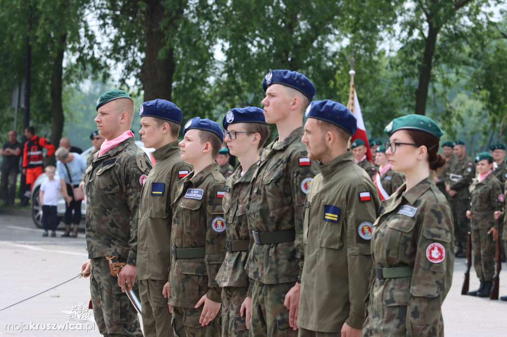  Uroczyste ślubowanie uczniów Zespołu Szkół w Kruszwicy. Zobaczcie to na zdjęciach