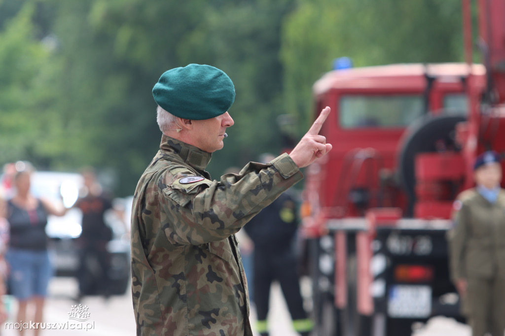  Uroczyste ślubowanie uczniów Zespołu Szkół w Kruszwicy. Zobaczcie to na zdjęciach