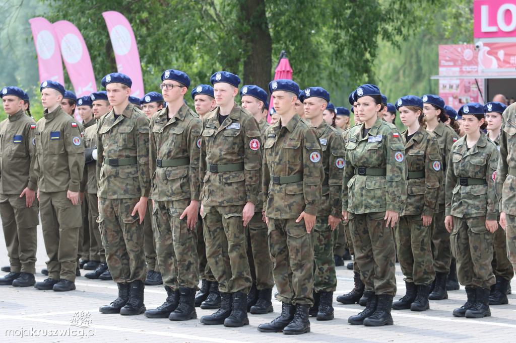  Uroczyste ślubowanie uczniów Zespołu Szkół w Kruszwicy. Zobaczcie to na zdjęciach