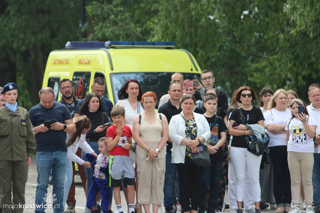  Uroczyste ślubowanie uczniów Zespołu Szkół w Kruszwicy. Zobaczcie to na zdjęciach