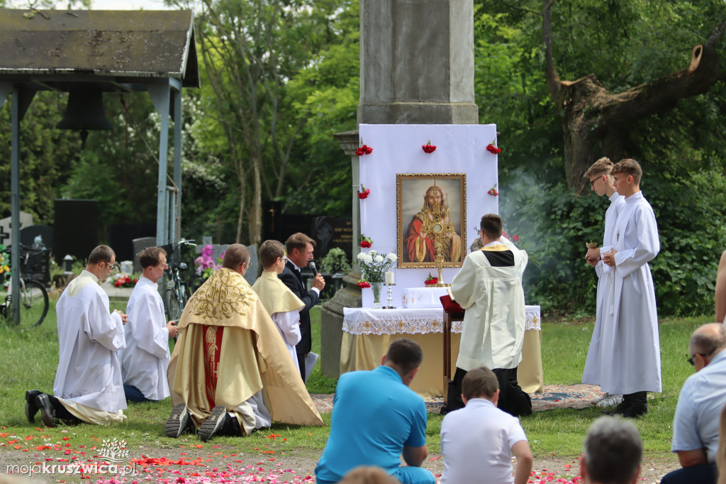 Boże Ciało w kruszwickiej kolegiacie [ZDJĘCIA]