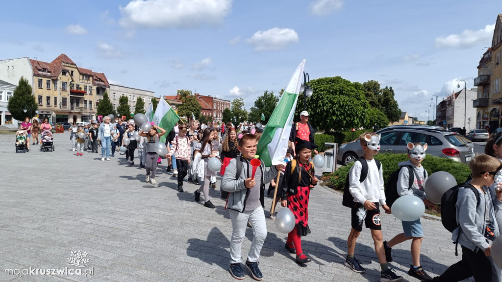 Ulicami Kruszwicy przeszły... myszy. Za nami parada [ZDJĘCIA]