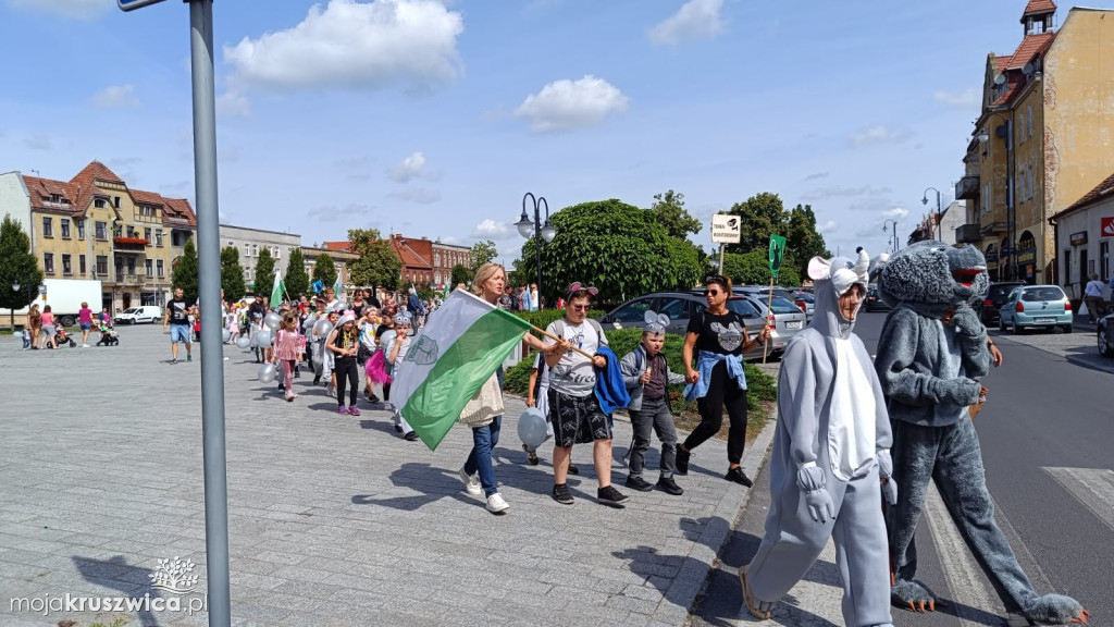 Ulicami Kruszwicy przeszły... myszy. Za nami parada [ZDJĘCIA]