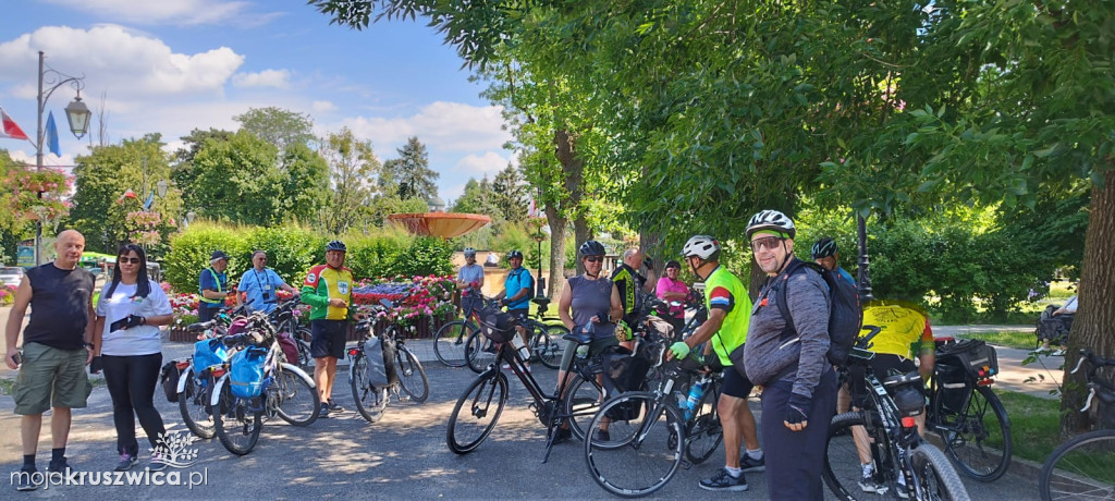 Na rowerach z Kruszwicy do Ciechocinka. Pokonali około 100 km