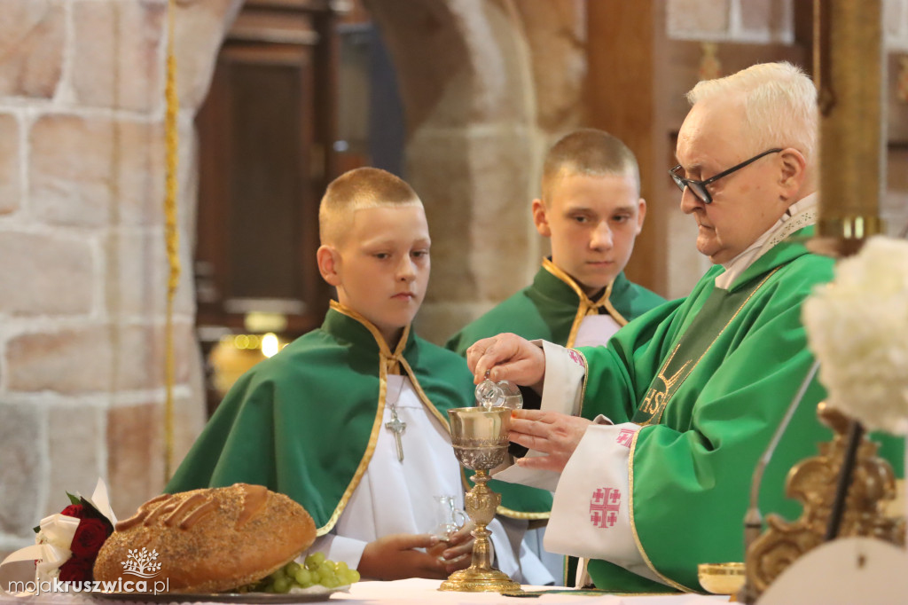 Pożegnanie księży w kruszwickiej kolegiacie