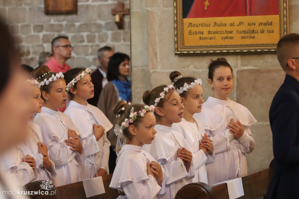 Pożegnanie księży w kruszwickiej kolegiacie