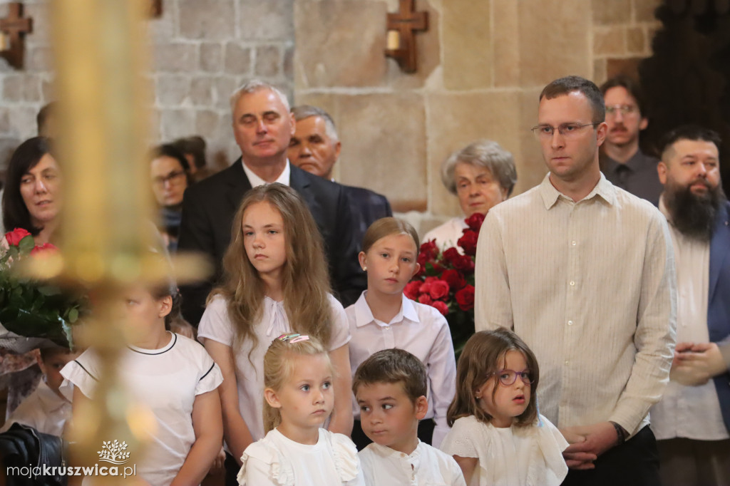 Pożegnanie księży w kruszwickiej kolegiacie