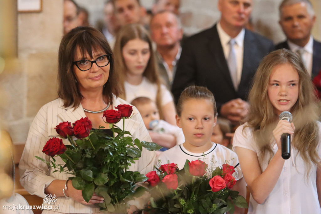 Pożegnanie księży w kruszwickiej kolegiacie