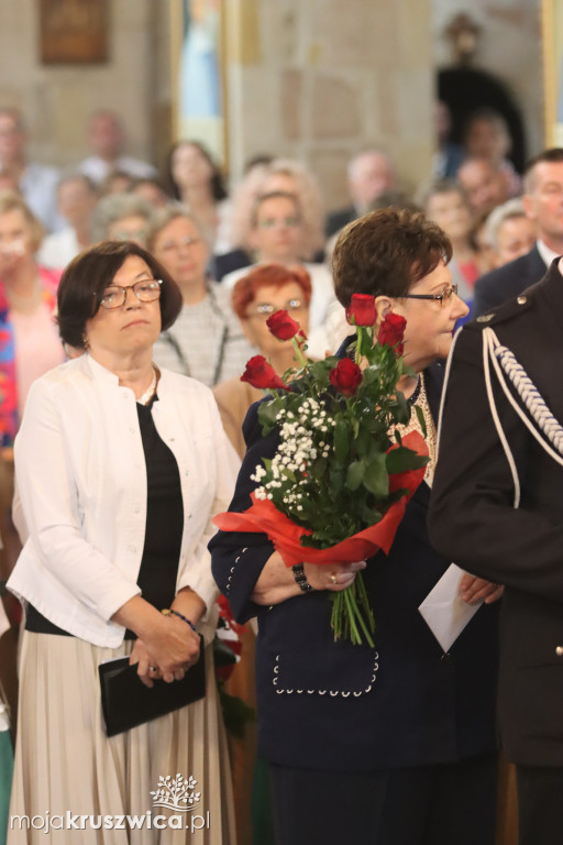 Pożegnanie księży w kruszwickiej kolegiacie