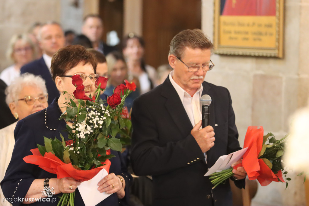 Pożegnanie księży w kruszwickiej kolegiacie