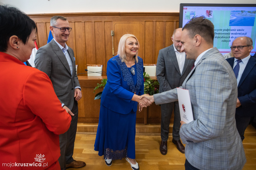 Te drogi otrzymały miliony, aby wyglądać lepiej [FOTORELACJA]