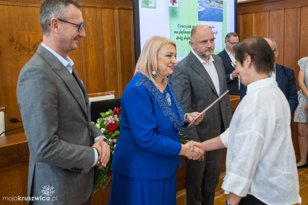 Te drogi otrzymały miliony, aby wyglądać lepiej [FOTORELACJA]