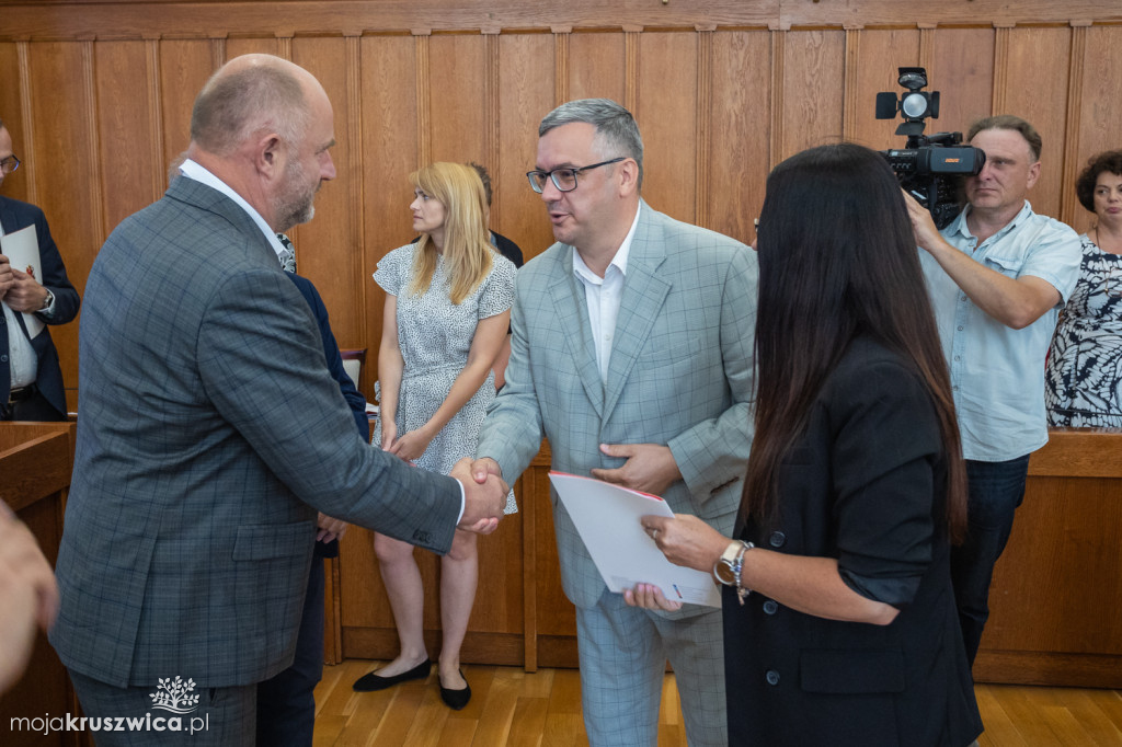 Te drogi otrzymały miliony, aby wyglądać lepiej [FOTORELACJA]