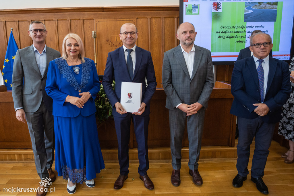 Te drogi otrzymały miliony, aby wyglądać lepiej [FOTORELACJA]