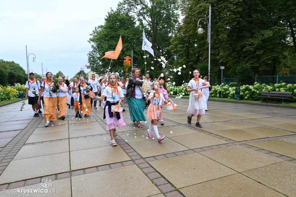 Pielgrzymi dotarli na Jasną Górę. Wśród nich byli kruszwiczanie [FOTO]