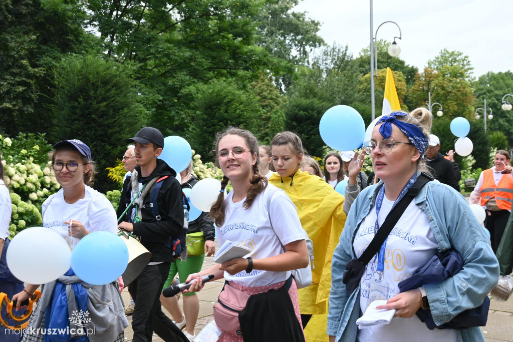 Pielgrzymi dotarli na Jasną Górę. Wśród nich byli kruszwiczanie [FOTO]