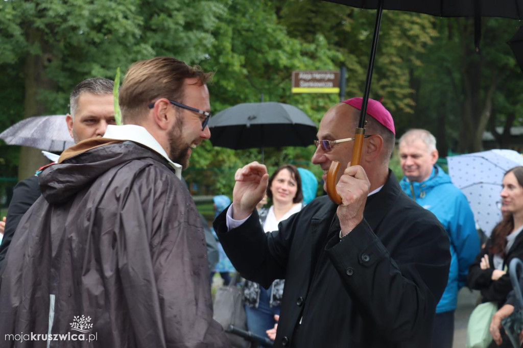 Pielgrzymi dotarli na Jasną Górę. Wśród nich byli kruszwiczanie [FOTO]