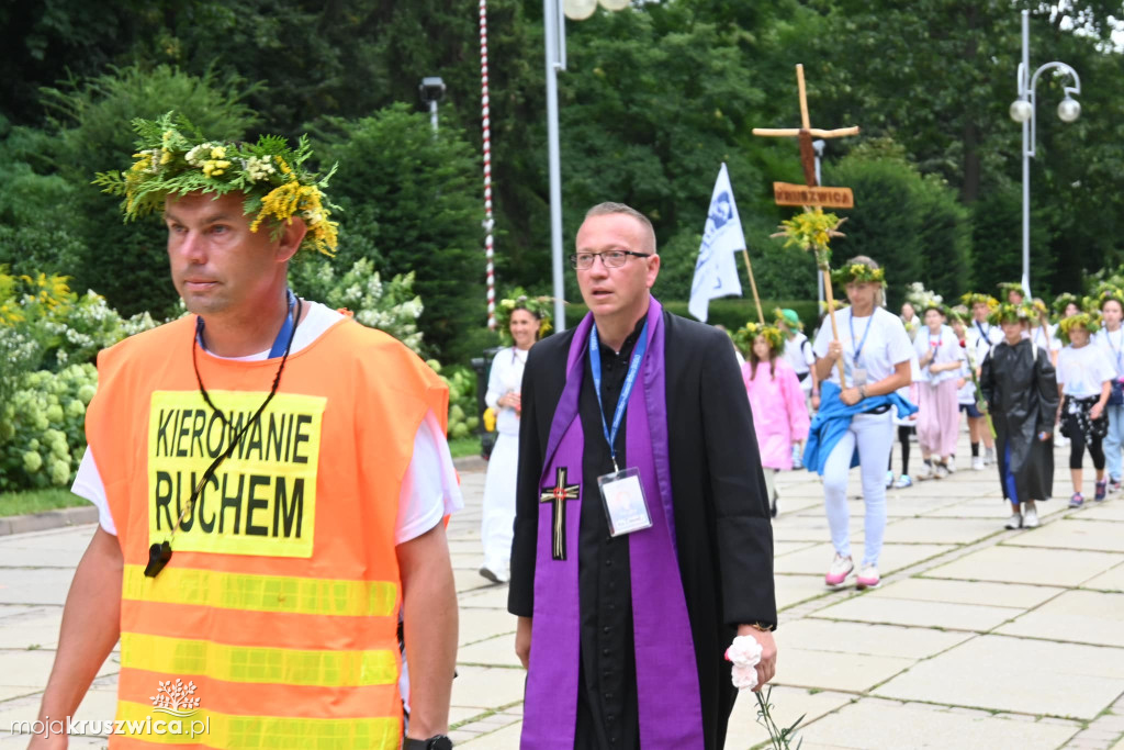 Pielgrzymi dotarli na Jasną Górę. Wśród nich byli kruszwiczanie [FOTO]