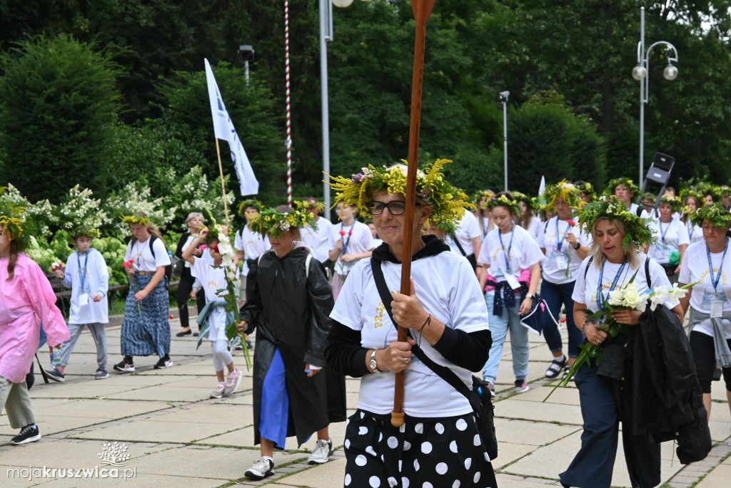 Pielgrzymi dotarli na Jasną Górę. Wśród nich byli kruszwiczanie [FOTO]