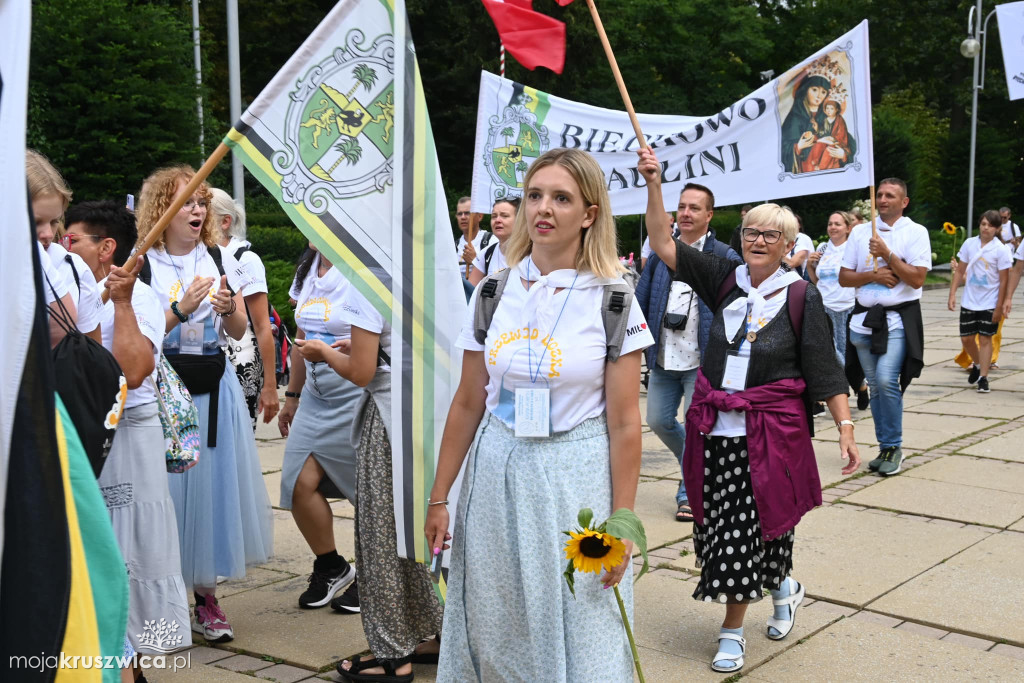 Pielgrzymi dotarli na Jasną Górę. Wśród nich byli kruszwiczanie [FOTO]