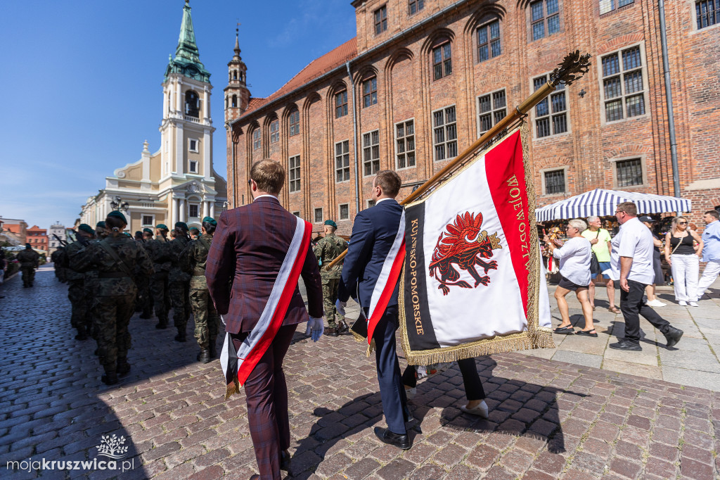 Obchody Święta Wojska Polskiego w Kujawsko-Pomorskiem [FOTORELACJA]