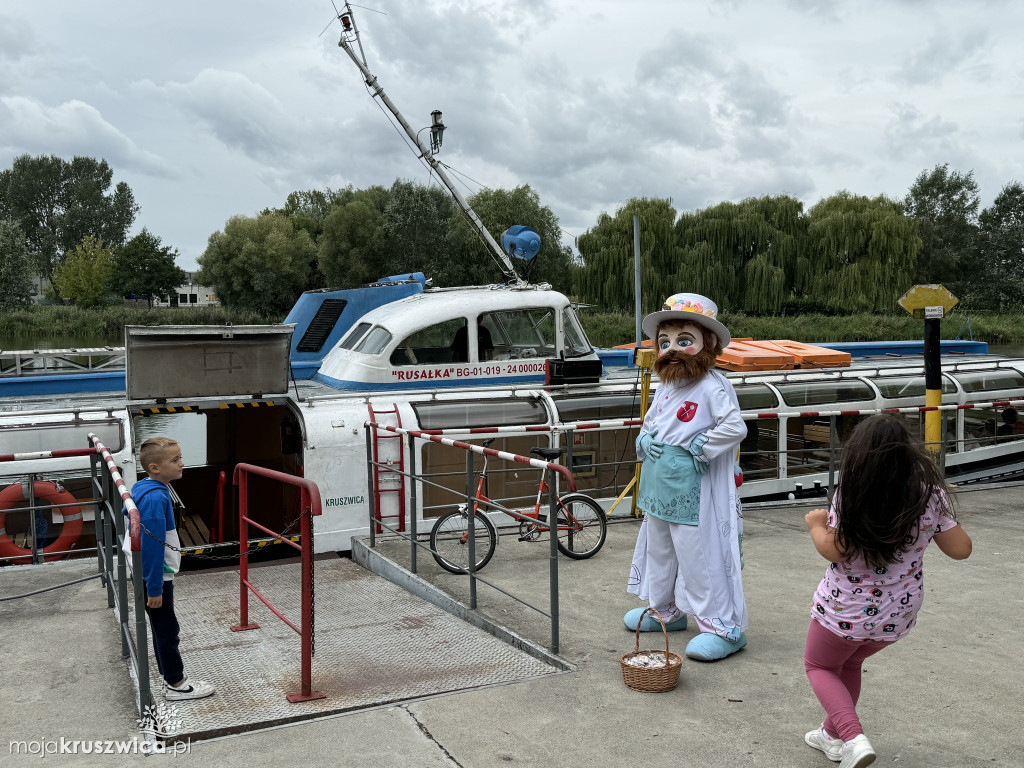 Cukiernik Dąbek odwiedził Kruszwicę i okoliczne miejscowości