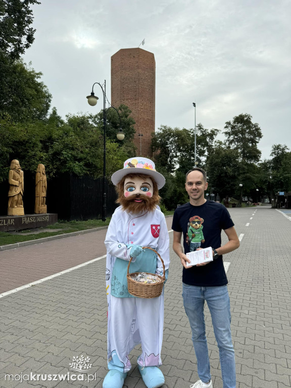 Cukiernik Dąbek odwiedził Kruszwicę i okoliczne miejscowości