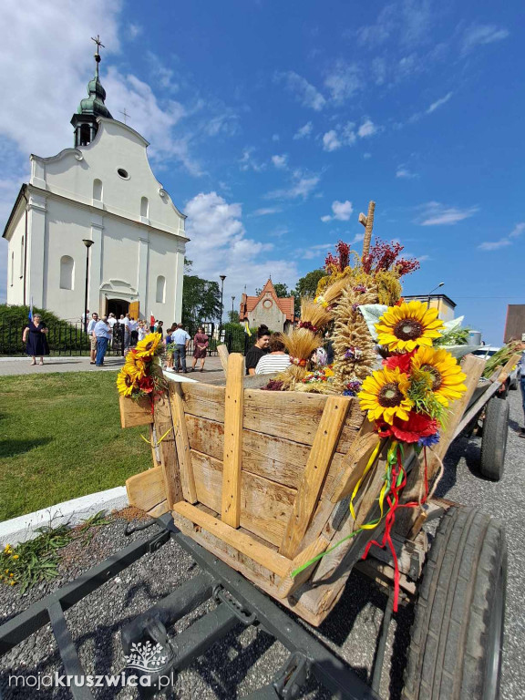 Sławsk Wielki: Dożynki sołeckie i msza święta w parafii św. Bartłomieja