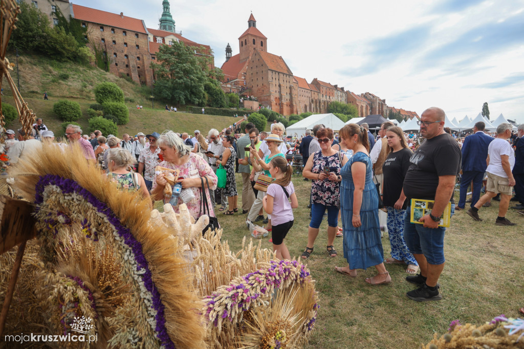 W Grudziądzu trwają regionalne obchody Święta Plonów [ZDJĘCIA]
