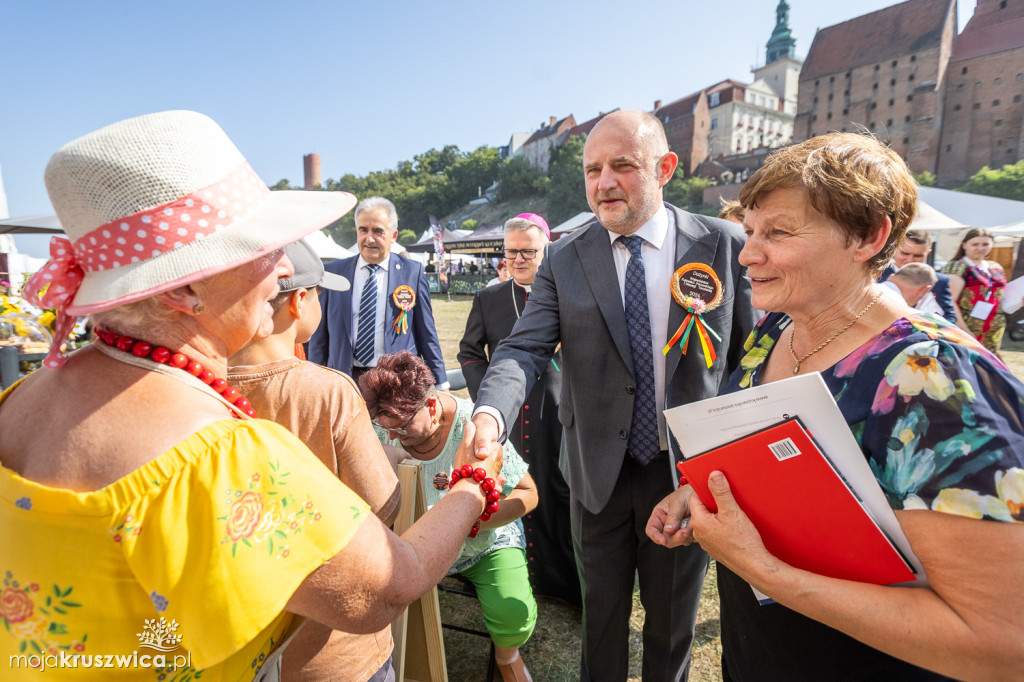 W Grudziądzu trwają regionalne obchody Święta Plonów [ZDJĘCIA]