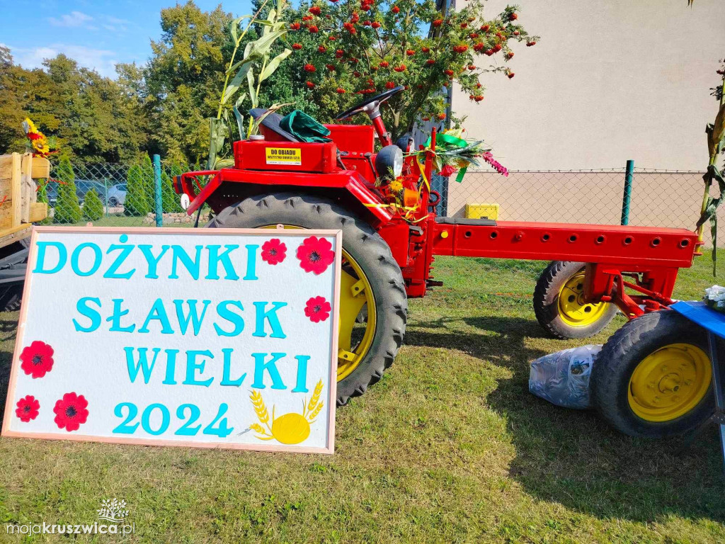 Sławsk Wielki: Dożynki sołeckie i msza święta w parafii św. Bartłomieja