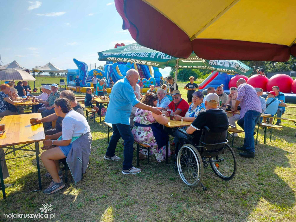 Sławsk Wielki: Dożynki sołeckie i msza święta w parafii św. Bartłomieja