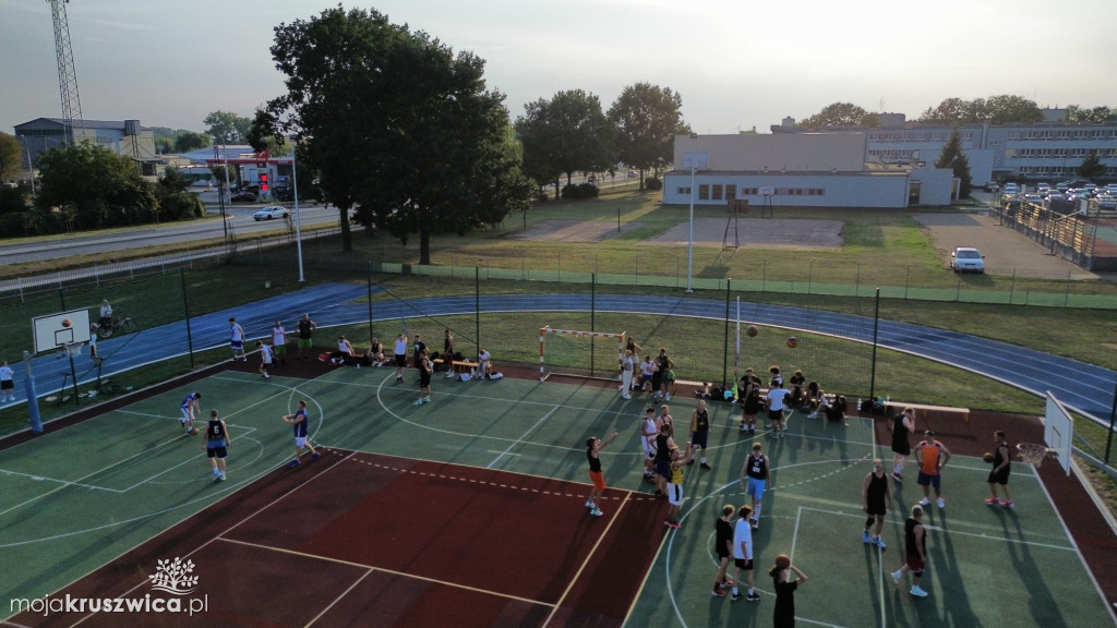 NASZ PATRONAT: Rozpoczął się VIII Turniej Koszykówki Ulicznej Streetball [ZDJĘCIA]