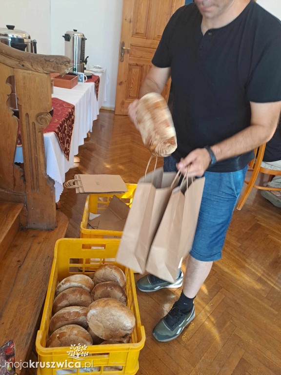 Poeci żegnają się Z Kobylnikami. Zabierają ze sobą chleb i wspomnienia [ZDJĘCIA]