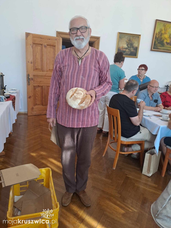 Poeci żegnają się Z Kobylnikami. Zabierają ze sobą chleb i wspomnienia [ZDJĘCIA]
