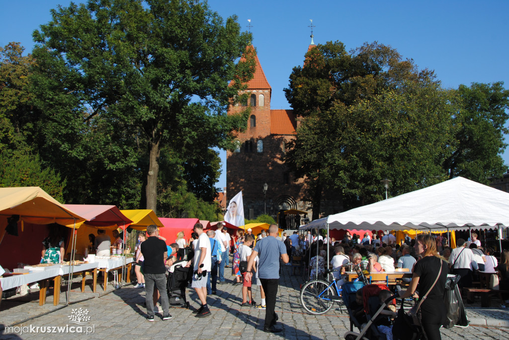 Inowrocław. Festyn i odpust przy bazylice
