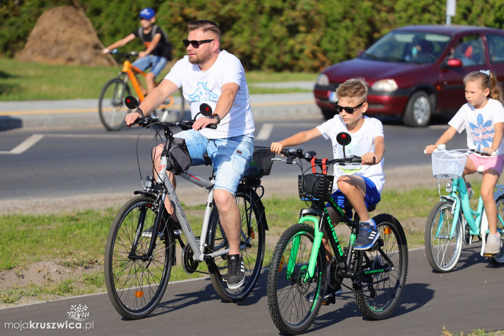 Wczoraj (22.09) uroczyście otwarto ścieżkę pieszo-rowerową na odcinku Kruszwica – Bródzki.