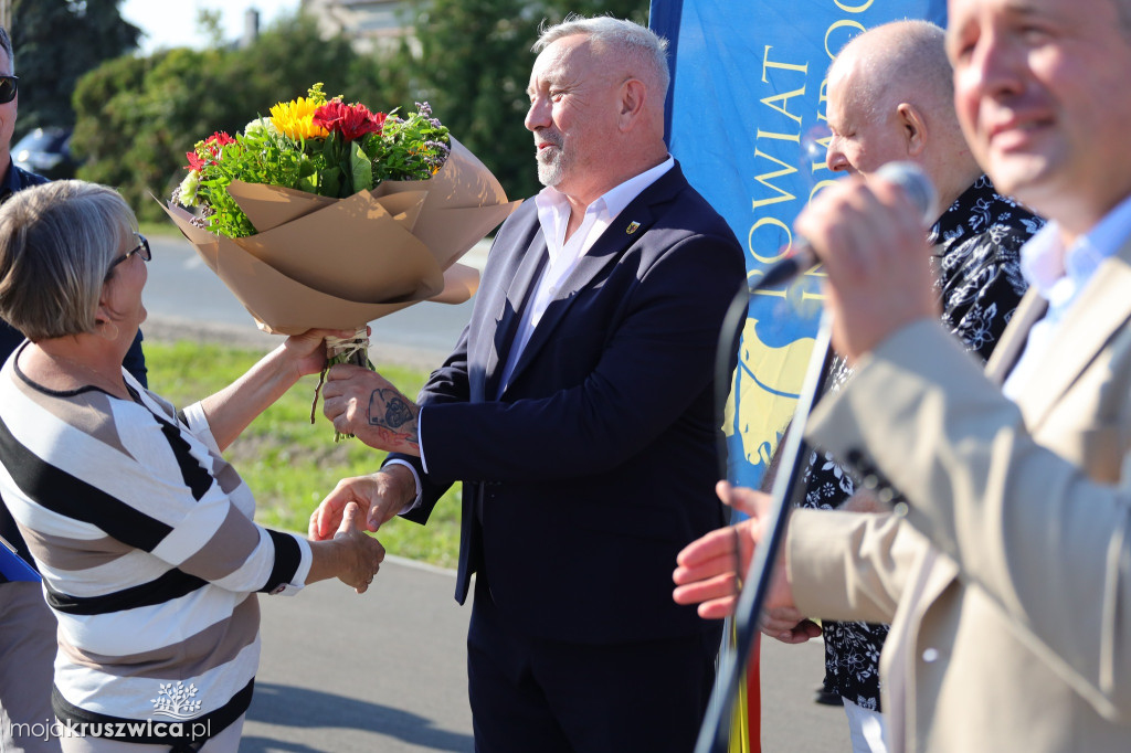 Wczoraj (22.09) uroczyście otwarto ścieżkę pieszo-rowerową na odcinku Kruszwica – Bródzki.