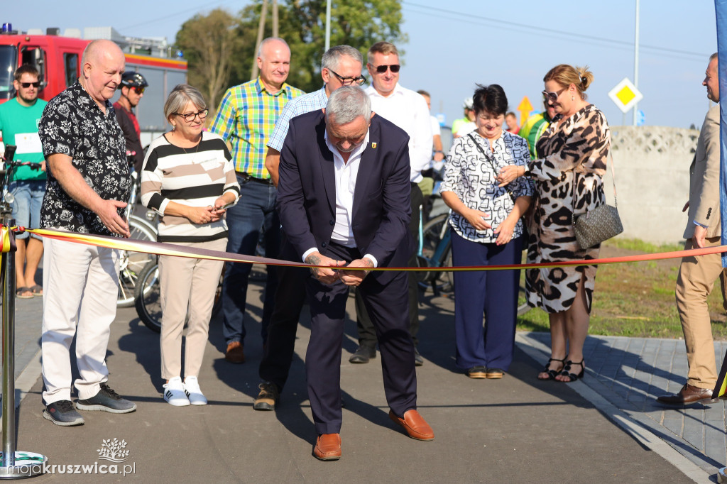 Wczoraj (22.09) uroczyście otwarto ścieżkę pieszo-rowerową na odcinku Kruszwica – Bródzki.