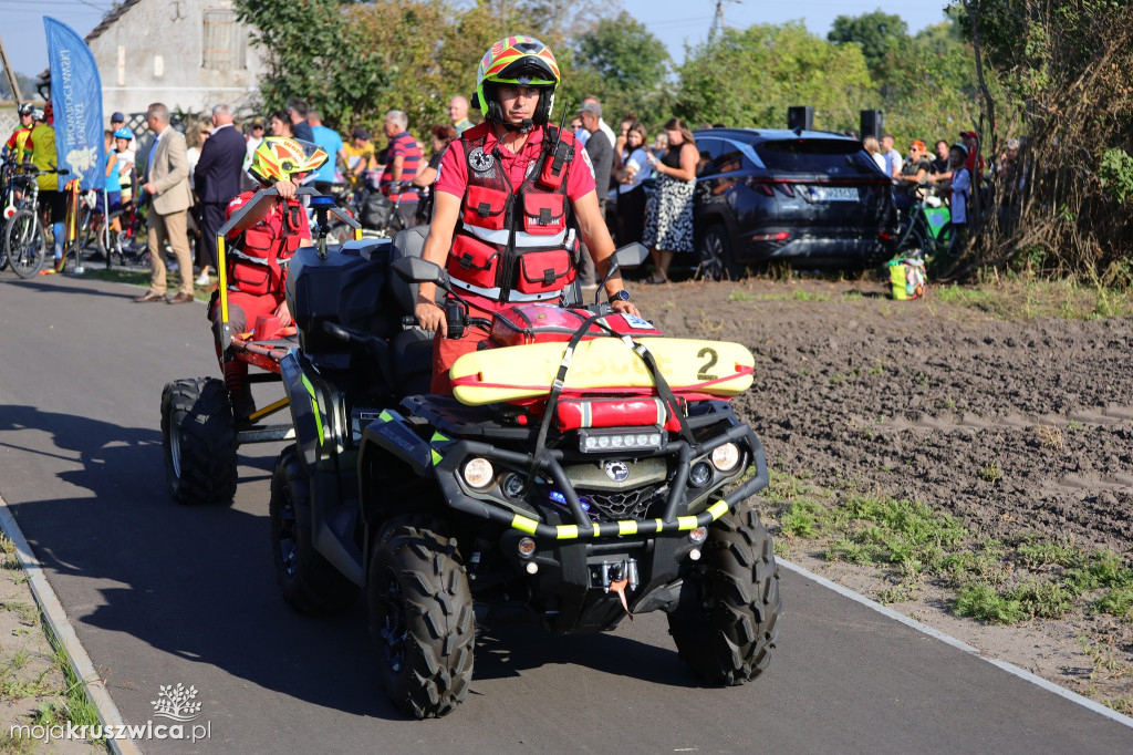 Wczoraj (22.09) uroczyście otwarto ścieżkę pieszo-rowerową na odcinku Kruszwica – Bródzki.