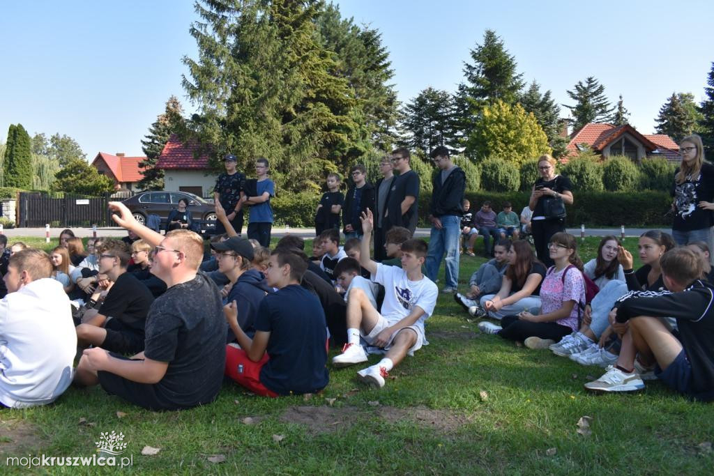 Tak młodzi kruszwiczanie sprzątali świat [ZDJĘCIA]