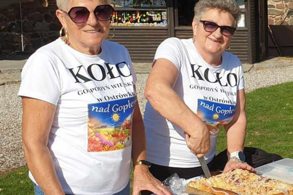 Dróżdżówka z Ostrówka smakowała uczestnikom Dnia Otwartego NUL