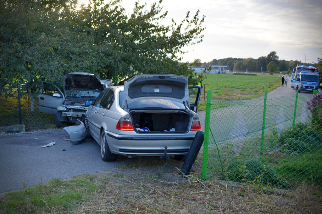 Wypadek bmw i opla