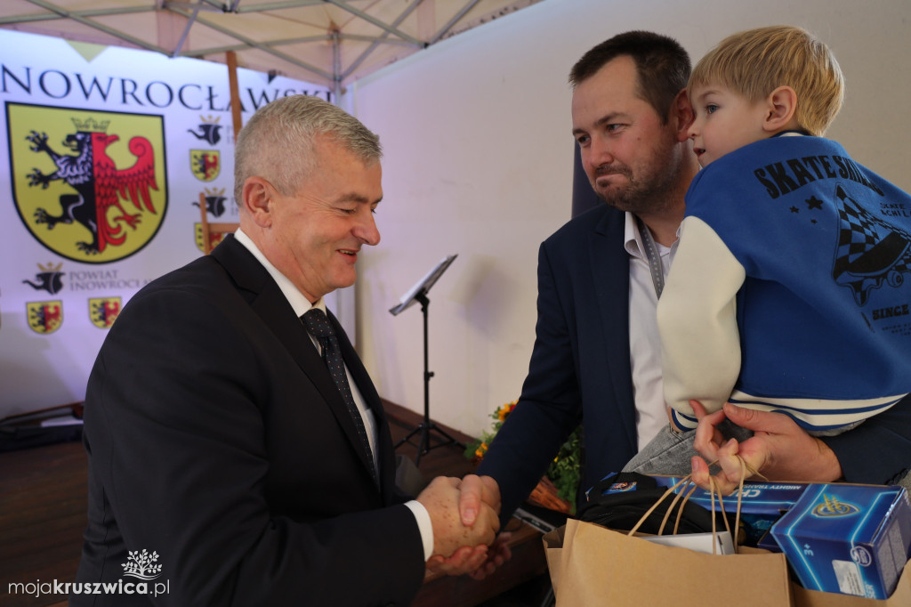 Artyści Powiatu dla Ignasia. Zebrano ponad 17 tysięcy złotych