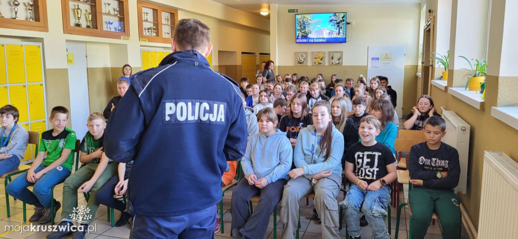 Policjanci na zajęciach w Jaksicach [ZDJĘCIA]