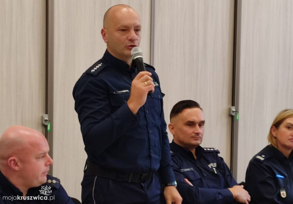 Kruszwiccy policjanci zorganizowali debatę z mieszkańcami